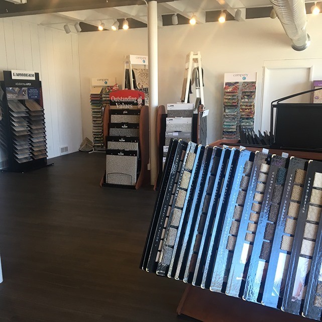 Hunter Douglas Dealer Image